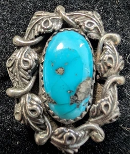 Vintage Sterling Silver Turquoise Stonel with side Leafs Size 5.5 - Picture 1 of 5