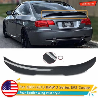 For BMW E92 328i 335i 2007-13 PSM Style Rear Trunk Spoiler Wing Lip Carbon Look Foto 1 de 4