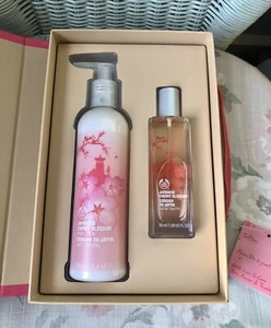 BODY SHOP JAPANESE CHERRY BLOSSOM SET 50ML EAU DE TOILETTE + 250ML BODY LOTION - Picture 1 of 4