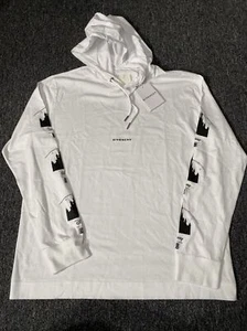 Givenchy Disney L Castle T-shirt with hood in printed jersey NWT $790 Authentic - Picture 1 of 22