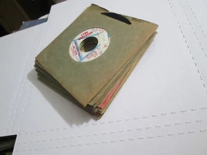 16 COUNTRY 1970S PROMO 45 LOT WAYLON WILLIE CHARLEY PRIDE JIM REEVES CONWAY TWIT - Picture 1 of 8