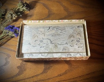 Vintage Asian mid century opalescent white accordion style clutch handbag purse - Image 1 of 4