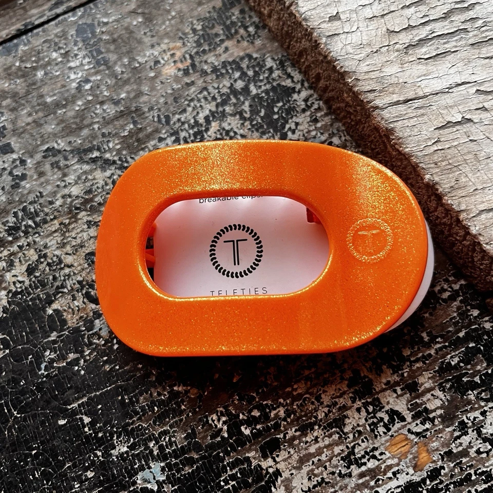 Teleties Showbiz Flat Round Orange Clip Small NWT - Image 1 of 1