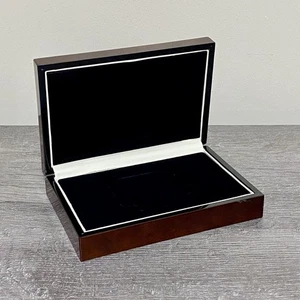 Small Wooden Coin Presentation Box Coins Crowns Storage Gloss Wood Hinged Lid - Picture 1 of 12