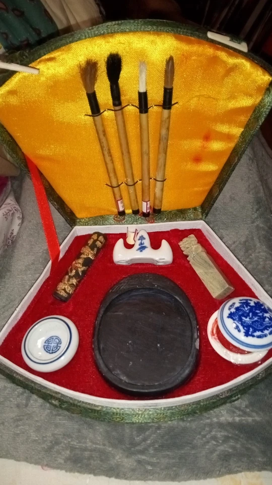 Chinese Calligraphy Set, Chinese Writing Set Vintage Mint Condition new unused - Image 1 of 1