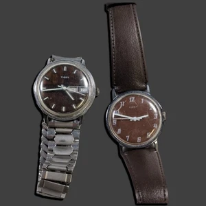 Lot of 2 Vintage Timex Watches - Metal & Leather Bands - Picture 1 of 6