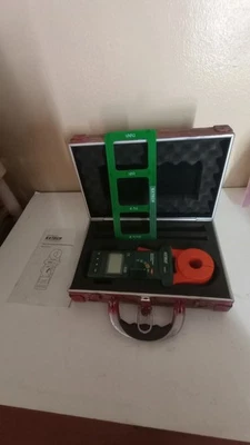 EXTECH Clamp-on Ground Resistance Tester , green  382357, with case. - Image 1 of 4