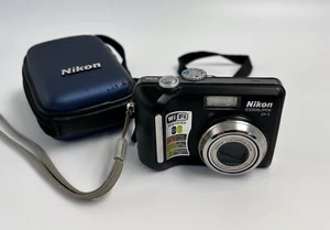 Nikon COOLPIX P1 8.0MP Digital Camera with Case - Black - Picture 1 of 12