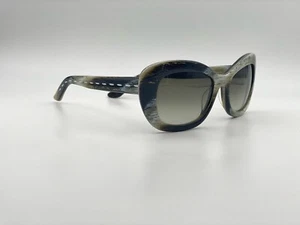 New Authentic Women's Cat-eye Fendi FS5216 Sunglasses - Picture 1 of 7