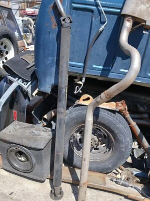 69 TORINO GT CONVERTIBLE CON EJE DE TRANSMISIÓN AUTOMÁTICO USADO C4 CON BRIDA/YUGO Foto 1 de 4