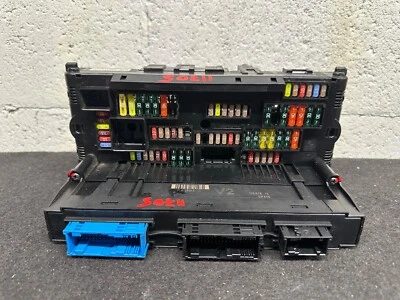 ✅ 2011-2016 BMW F10 535i FRONT POWER DISTRIBUTION FUSE RELAY BOX OEM 9252815-01 Foto 1 de 4