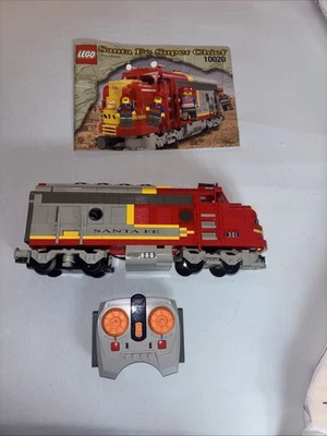 LEGO 10020 Santa Fe Super Chief Eisanbahn Lok von 2002 Mit Powerfunktion - Bild 1 von 3