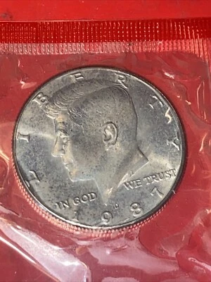 1987 D Kennedy Half Dollar • BU • US Coin • #250616 • Frosted Look• See Pics - Image 1 of 2