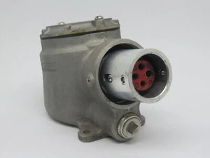 Cooper Crouse-Hinds WSQC2340 Interlocked Arktite Receptacle 30A 600V 3W 4P USED - Picture 1 of 4