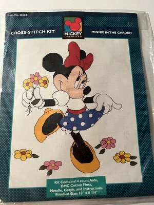 Mickey Unlimited Minnie In The Garden Leisure Arts Counted Cross Stitch Kit NEW  - Image 1 of 3