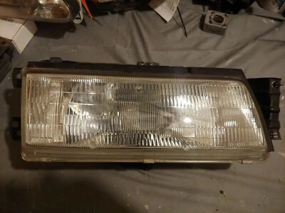 1990 Mazda 929 Right Passenger Headlight Halogen OEM 88-91 RH - Image 1 of 2