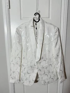 UNINUKOO Suits for Men Size Medium White Embossed Roses 3 Pieces Tuxedo - Picture 1 of 4