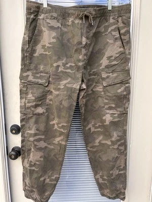 American Eagle Flex Jogger Pants Men Sz L Camo Khaki Green Cargo Military - Image 1 of 4