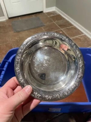 Reed and Barton经典玫瑰设计银色碗 — 第 1/3 张图片