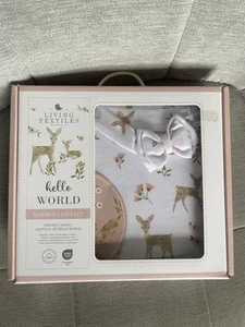 Living Textiles Hello World Newborn Gift Set - Sophia Garden - Picture 1 of 3