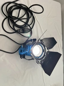 Arri 300 Plus Fresnel - Picture 1 of 3