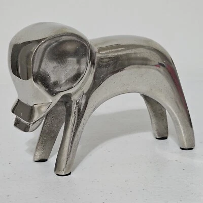 Фигурка слона серебристый металл MCM. Серебряный животный декор - Изображение 1 из 4