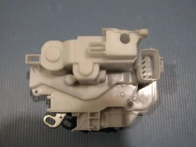 Serrure de porte avant gauche origine Alfa Romeo 159 Brera P/N 50513054 REF C10U-31 - Photo 1/4