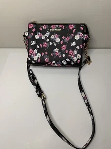 Steve Madden Adjustable Shoulder Crossbody Logo Bag Floral Pink And Black - Picture 1 of 4