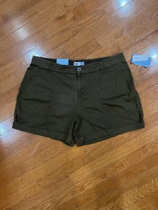 NWT Old Navy Womens 14 shorts green Utility Cargo Army Olive 100% Cotton Surplus - Picture 1 of 6