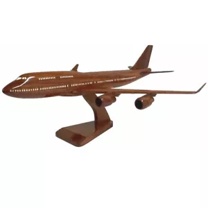 Modelo de escritorio de avión comercial de pasajeros B 747 Jumbo Jet - Imagen 1 de 5