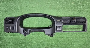 1998 99 2000 01 02 ISUZU RODEO INSTRUMENT CLUSTER BEZEL Air Vents OEM - Picture 1 of 9