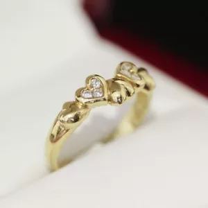 5 Heart Shaped Diamond 18ct Gold Engagement Ring - Picture 1 of 9