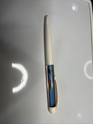 Pluma flotante recuerdo castillo Hohenzollern Alemania Foto 1 de 4