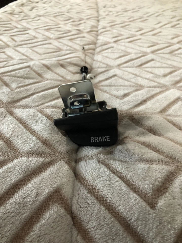 Cable de liberación de freno de estacionamiento con mango para Ford F-150 Lobo Expedition N/A Foto 1 de 4