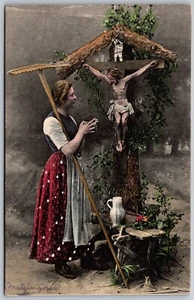 Vtg Woman Lady Praying To Jesus Christ On Cross Germany Religious 1910s Postcard - Picture 1 of 2