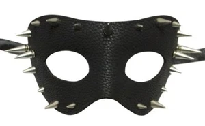 Máscara gótica de Halloween con picos de cuero negro con aspecto de metal - Imagen 1 de 1