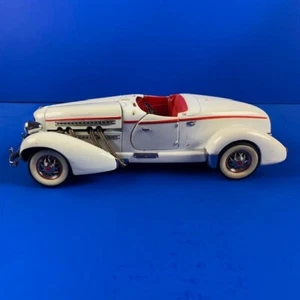 Franklin Mint 1935 Auburn 851 Speedster 1:24 White Not complete - Picture 1 of 12