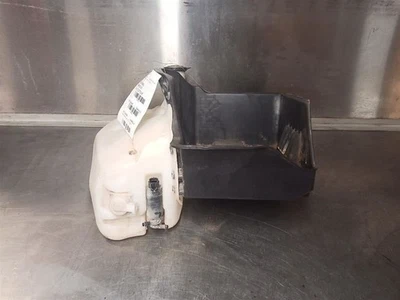 Мойка резервуар от 2013 Ford Expedition 8816923 - Изображение 1 из 4