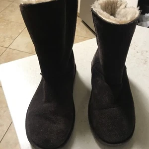 BEARPAW Women's Boshie Short Leather Boots Chestnut Size 7 - Picture 1 of 12