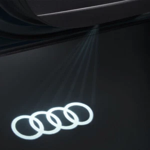 LUCI LED ILLUMINAZIONE SOTTOPORTA LOGO AUDI ACCESSORIO ORIGINALE NEW 4G0052133G - Foto 1 di 4