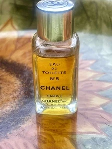 Vintage Chanel No 5 Eau de Toilette Sample 1/4 Fl oz - Picture 1 of 5