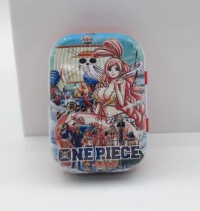 One Piece Shirahoshi 2" mini contenedor de lata de metal - Imagen 1 de 3