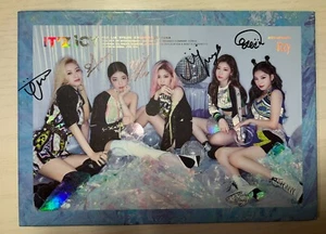 ITZY [IT'Z ICY] All Member Autographed Signed Album - Picture 1 of 3