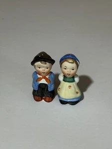 Vintage Junge und Mädchen süße Keramik Japan Salz und Pfefferstreuer - Bild 1 von 6