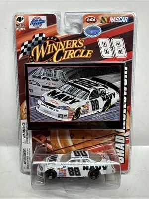 1/64 2007 Brad Keselowski Marina #88 Ganadores Círculo Oferta de envío combinado LEER  Foto 1 de 2