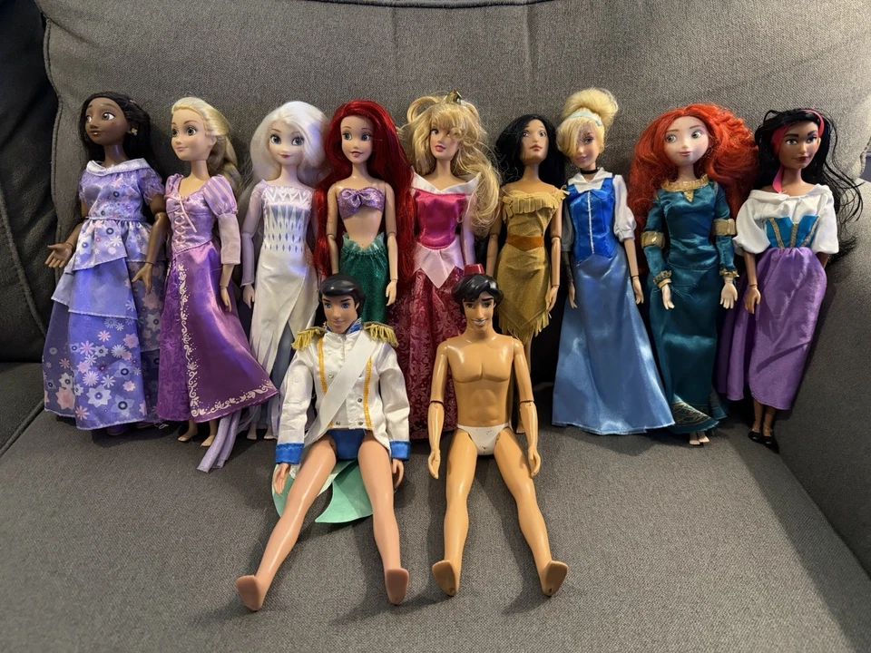 Lote de 11 Bonecas Disney Articuladas HTF Disney Store Princesa Príncipe RARO VINTAGE - Imagem 1 de 4