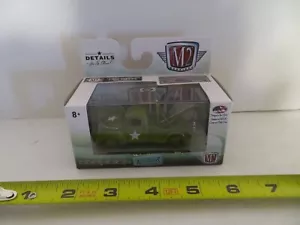 M2 Machines Auto-Trucks R50 1949 Studebaker 2B Tow Truck 1:64 2017 MISB - Picture 1 of 3