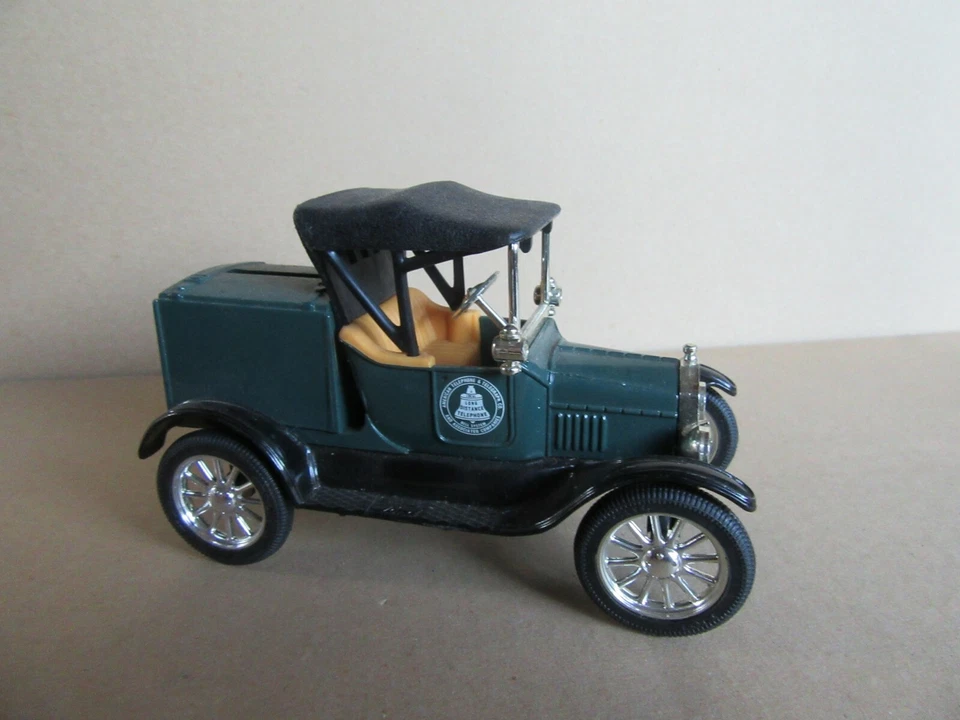 932L Raro ERTL USA 9794 Ford T 1918 Runabout Tirelire Bell System 1:25 Die Cast - Immagine 1 di 4