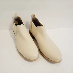 Munro Bedford Booties Cream Leather Western Low Heel Size 10.5  - Picture 1 of 9