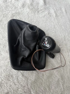 Botão de câmbio BMW M 5 velocidades couro iluminado novo em folha original do fabricante E36 M3 Z3 E30 - Imagem 1 de 2